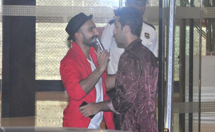 Deepika's lover together? | दीपिकाचे लव्हर्स एकत्र? Deepika's lover together? | दीपिकाचे लव्हर्स एकत्र?