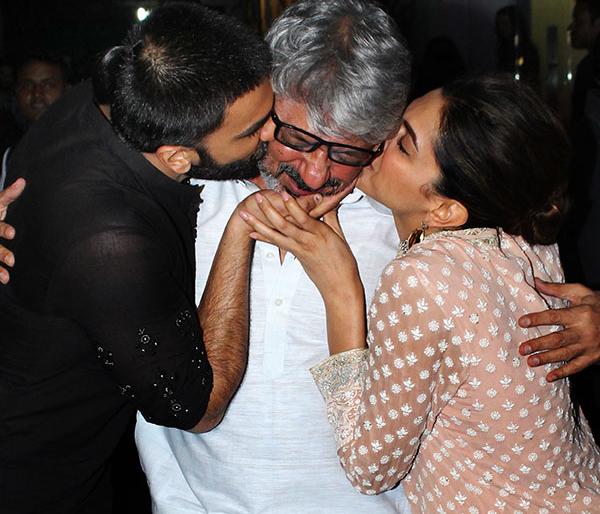Ranveer-Deepika-Bhansali's 'Hattrick'! | ‘रणवीर-दीपिका-भन्साळी’ची ‘हॅट्रिक’! Ranveer-Deepika-Bhansali's 'Hattrick'! | ‘रणवीर-दीपिका-भन्साळी’ची ‘हॅट्रिक’!