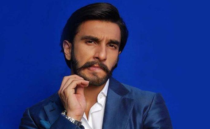 Ranveer finally apologized for the 'that' advertisement! | ...अखेर रणवीरने ‘त्या’ जाहीरातीबद्दल मागितली माफी! Ranveer finally apologized for the 'that' advertisement! | ...अखेर रणवीरने ‘त्या’ जाहीरातीबद्दल मागितली माफी!