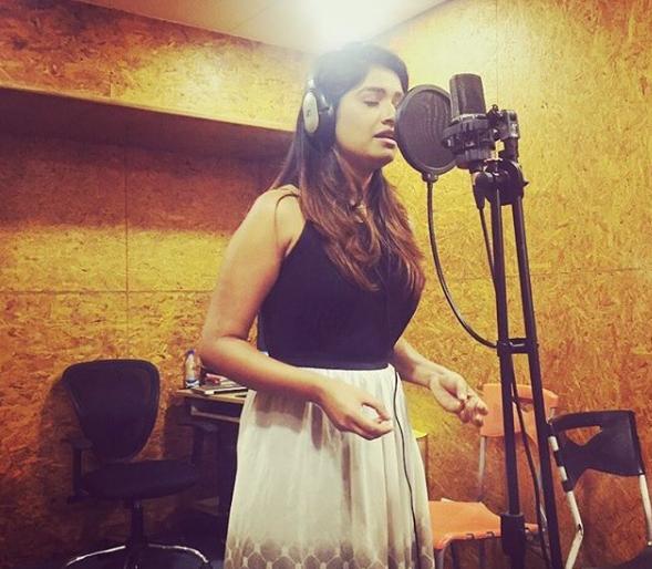 Rasika Sunil Bejli Singer ... performed singing for this website | ​रसिका सुनील बनली गायिका... या वेबसिरिजसाठी केले गायन