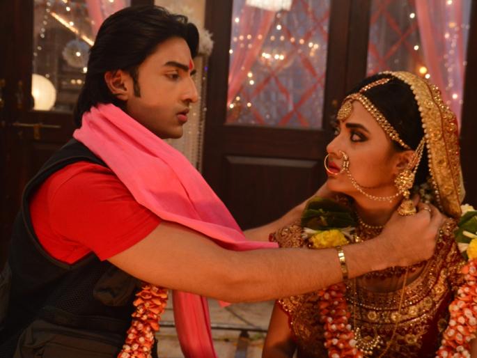 Learn about the advantages and disadvantages of men marrying a woman older than us | जाणून घ्या पुरुषाने आपल्यापेक्षा मोठ्या वयाच्या स्त्रीशी विवाह करण्याचे फायदे आणि तोटे