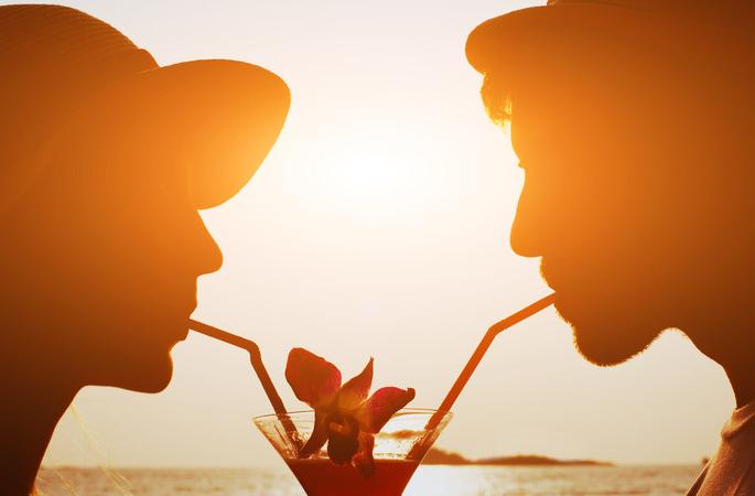 New relationships should be given in the new year | नव्या वर्षात नात्याला द्या नवा विश्वास New relationships should be given in the new year | नव्या वर्षात नात्याला द्या नवा विश्वास