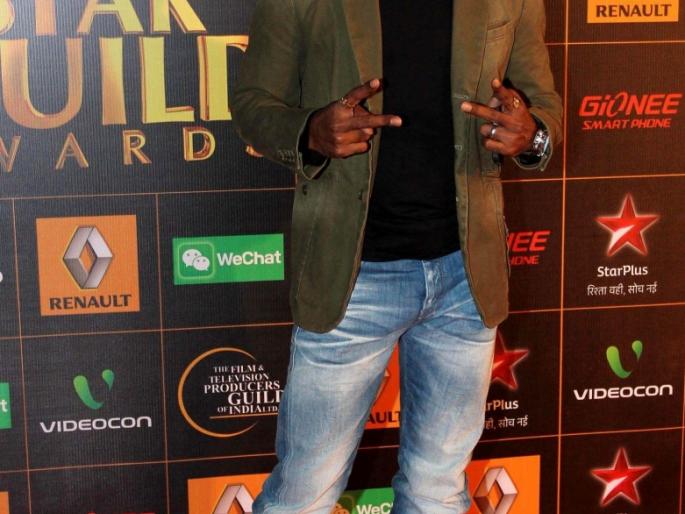 For this reason, Remo D'Souza is currently doing very little choreography in the film | या कारणामुळे सध्या रेमो डिसोझा चित्रपटात कोरिओग्राफी खूपच कमी करत आहे