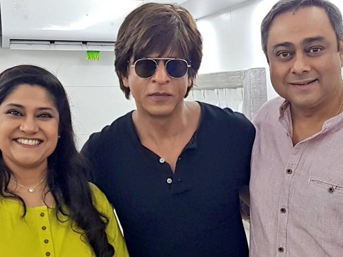 Renuka Shahane, Shahrukh Khan and Sachin Khedekar were photographed viral | रेणुका शहाणे, शाहरुख खान आणि सचिन खेडेकर यांचा फोटो झाला व्हायरल Renuka Shahane, Shahrukh Khan and Sachin Khedekar were photographed viral | रेणुका शहाणे, शाहरुख खान आणि सचिन खेडेकर यांचा फोटो झाला व्हायरल
