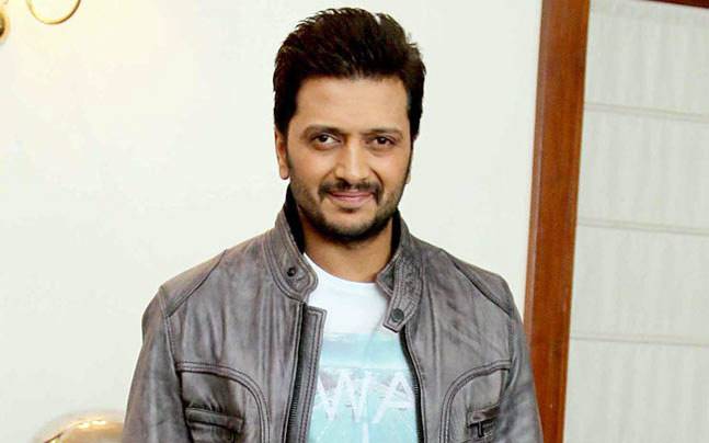 Riteish Deshmukh told the people not to be my father's minister but a farmer, but why? | रितेश देशमुख लोकांना माझे वडील मंत्री नसून शेतकरी असल्याचे सांगायचा, पण का?