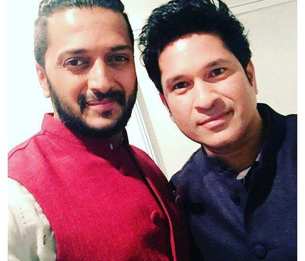 Riteish Sachin's Selfie | रितेश सचिनचा सेल्फी Riteish Sachin's Selfie | रितेश सचिनचा सेल्फी