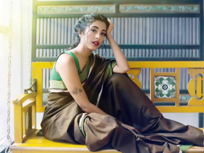 Diwali gift to Sakhi fans? | सखीने चाहत्यांना काय दिले दिवाळी गिफ्ट ?