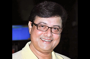 According to Sachin Pilgaonkar, I changed me in time | सचिन पिळगांवकर सांगतायेत, मी काळाप्रमाणे मला बदलले