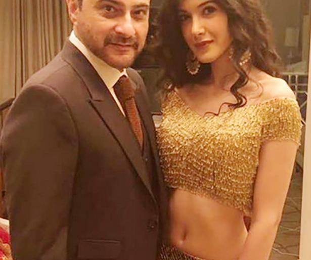 Sonam Kapoor's wedding announces 'she', will soon debut in Bollywood? | सोनम कपूरच्या लग्नात भाव खाऊन गेली ‘ती’,लवकरच बॉलिवूडमध्ये करणार पदार्पण ? Sonam Kapoor's wedding announces 'she', will soon debut in Bollywood? | सोनम कपूरच्या लग्नात भाव खाऊन गेली ‘ती’,लवकरच बॉलिवूडमध्ये करणार पदार्पण ?