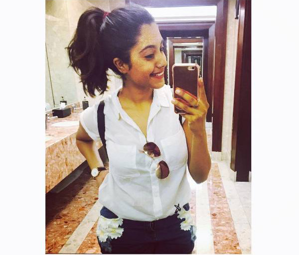 Look ... where the actress turns | हे पाहा... कुठे फिरते ही अभिनेत्री