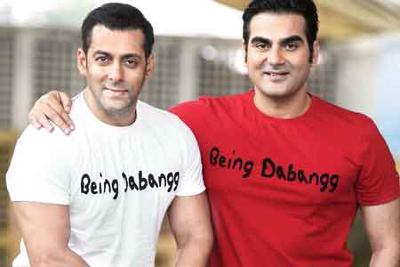 Salman's statement should not be seen as a dispute - Arbaaz Khan's tactics | ​सलमानच्या वक्तव्याकडे एक वाद म्हणून पाहिले जाऊ नये - अरबाझ खानची पाठराखण