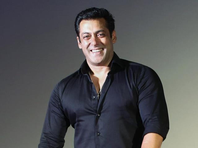 Salman's escape from black flags | सलमानची काळवीट प्रकरणातून सुटका