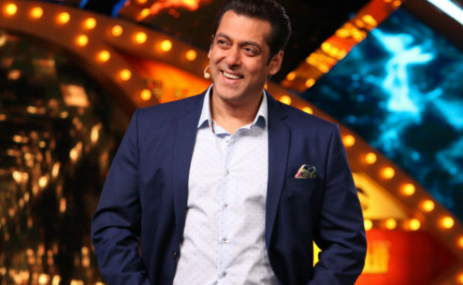 After Bigg Boss, Salman Khan will appear once again on small screens | बिग बॉसनंतर सलमान खान पुन्हा एकदा दिसणार छोट्या पडद्यावर