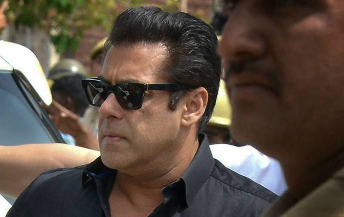 Salman Khan blackbuck poaching case: Salman Khan's bail will decide soon | Salman Khan blackbuck poaching case:सलमानच्या जामिनावर थोडाच वेळात होणार निर्णय Salman Khan blackbuck poaching case: Salman Khan's bail will decide soon | Salman Khan blackbuck poaching case:सलमानच्या जामिनावर थोडाच वेळात होणार निर्णय