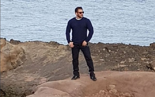 If Salman Khan Tiger is alive, in such a look | तर सलमान खान टायगर जिंदा है मध्ये दिसणाऱ्या अशा लूकमध्ये If Salman Khan Tiger is alive, in such a look | तर सलमान खान टायगर जिंदा है मध्ये दिसणाऱ्या अशा लूकमध्ये