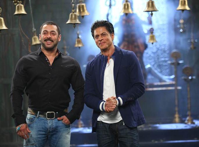 Salman-Shahrukh resume Cold War? | सलमान-शाहरूख ‘कोल्ड वॉर’ पुन्हा सुरू? Salman-Shahrukh resume Cold War? | सलमान-शाहरूख ‘कोल्ड वॉर’ पुन्हा सुरू?