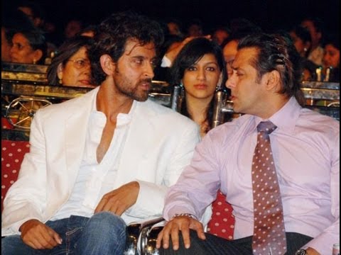 Salman Khan insulted Hrithik on IIFA stage | IIFA स्टेज वरून ह्रतिकने केला सलमान खानचा अपमान Salman Khan insulted Hrithik on IIFA stage | IIFA स्टेज वरून ह्रतिकने केला सलमान खानचा अपमान
