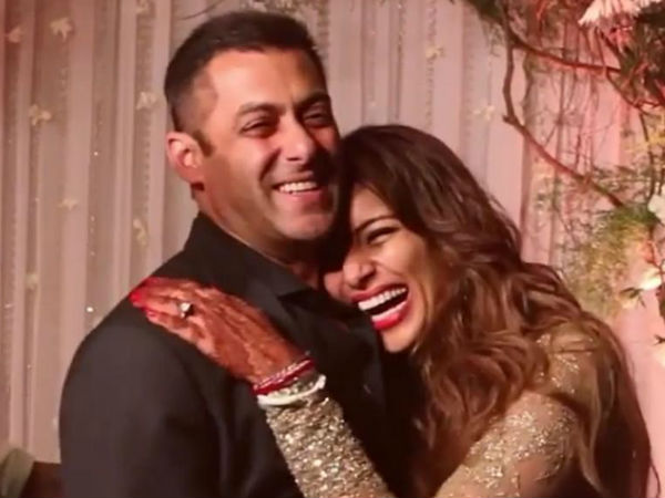 Salman Khan and Bipasha Basu again appear together | सलमान खान आणि बिपाशा बासू पुन्हा दिसणार एकत्र Salman Khan and Bipasha Basu again appear together | सलमान खान आणि बिपाशा बासू पुन्हा दिसणार एकत्र