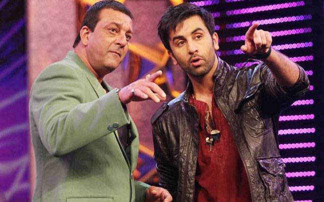 Sanjay Dutt gives Ranbir Kapoor a surprise | संजय दत्तने दिले रणबीर कपूरला सरप्राइज Sanjay Dutt gives Ranbir Kapoor a surprise | संजय दत्तने दिले रणबीर कपूरला सरप्राइज