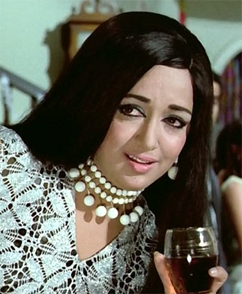 Hema Malini's Outstanding 10 Roles | हेमा मालिनी यांच्या गाजलेल्या १० भूमिका Hema Malini's Outstanding 10 Roles | हेमा मालिनी यांच्या गाजलेल्या १० भूमिका