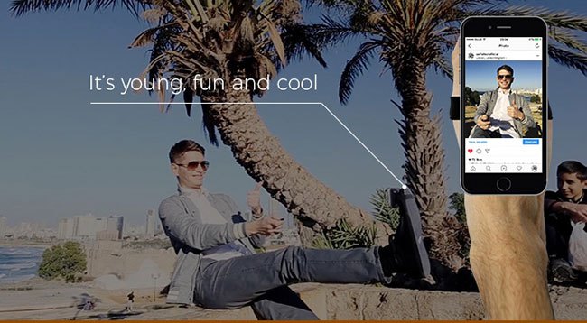 TREND: Take shelter now Selfie! | TREND : आता पायानेही काढा सेल्फी !