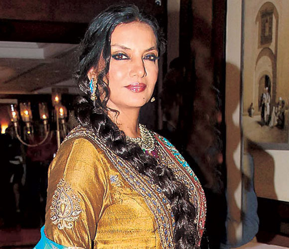 Shabana Azmi says that actress Sati-Savitri is not seen in the upcoming movies | शबाना आझमी म्हणतात, आताच्या सिनेमांमध्ये अभिनेत्री सती-सावित्री नव्हे, तर बोल्ड अंदाजात झळकतात