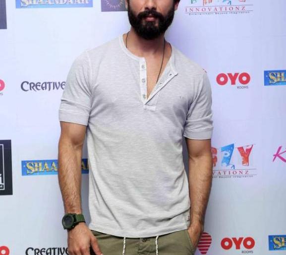 Shahid finally disclosed! | शाहीदने केला अखेर खुलासा !