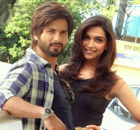 Deepika-Shahid's dialogue will not stir if Ranveer does? | दीपिका-शाहीदच्या ‘या’ संवादाने भडकणार तर नाही ना रणवीर? Deepika-Shahid's dialogue will not stir if Ranveer does? | दीपिका-शाहीदच्या ‘या’ संवादाने भडकणार तर नाही ना रणवीर?