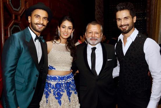 When will the entire family screen be seen? | अख्खे कुटुंब पडद्यावर कधी दिसणार?