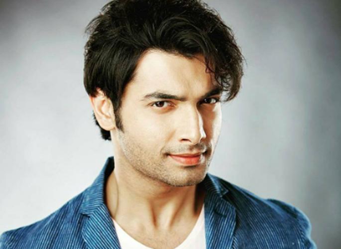 Deepika Padukone's prelude to Sharad Malhotra's loneliness alone? | ​दिव्यांका त्रिपाठीचा पूर्वप्रियकर शरद मल्होत्रा का पडला एकटा?