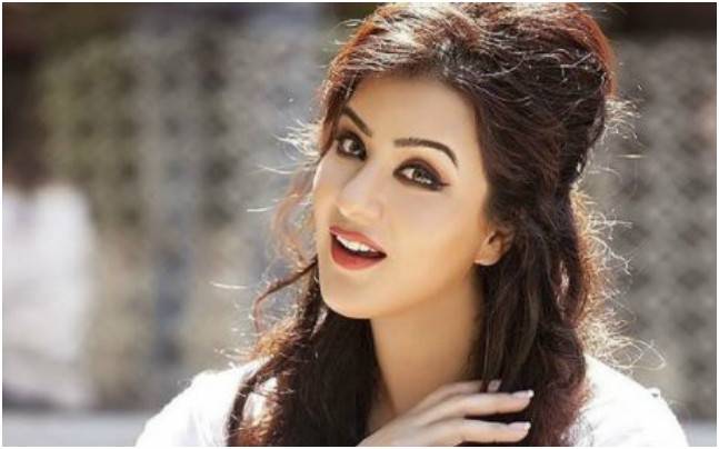 Shilpa Shinde was going to be married to the actress ... The wedding magazines were also shared ... | ​शिल्पा शिंदेचे या अभिनेत्यासोबत होणार होते लग्न... लग्नाच्या पत्रिकाही वाटल्या गेल्या होत्या...