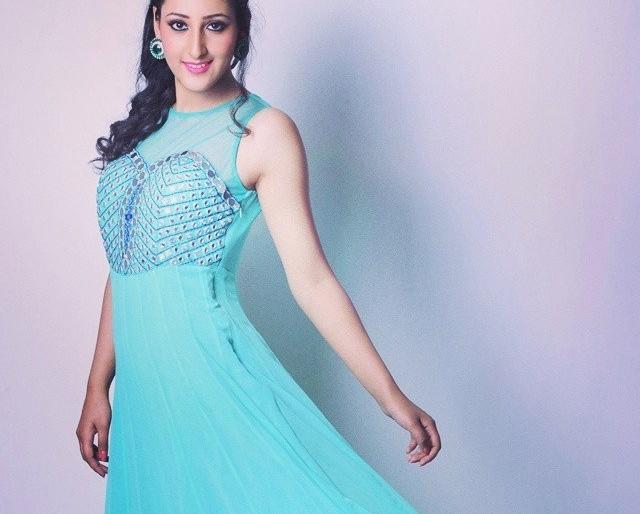 On the set of 'Dil Detects' on Zee TV, Shiva Pathania made a wish for the fans | ‘झी टीव्ही’वरील ‘दिल ढूँढता है’च्या सेटवर शिव्या पठाणियाने केली चाहत्याची इच्छा पूर्ण On the set of 'Dil Detects' on Zee TV, Shiva Pathania made a wish for the fans | ‘झी टीव्ही’वरील ‘दिल ढूँढता है’च्या सेटवर शिव्या पठाणियाने केली चाहत्याची इच्छा पूर्ण