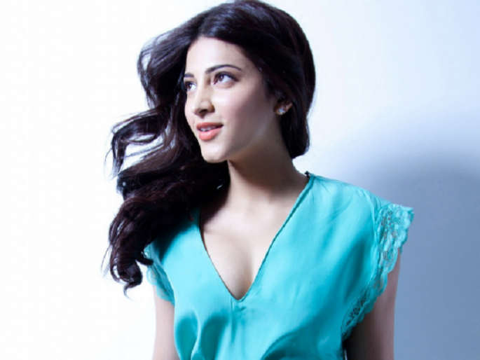 OMG !! In the promotional event, Shruti Hassan has some ideas about something like that! | OMG !! ​प्रमोशनल इव्हेंटमध्ये श्रुती हासनसोबत घडले कल्पनेपलीकडे असे काही!