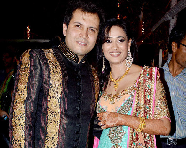 Shweta Tiwari and Abhinav Kohli got scared? | श्वेता तिवारी आणि अभिनव कोहली यांच्यात आला दुरावा? Shweta Tiwari and Abhinav Kohli got scared? | श्वेता तिवारी आणि अभिनव कोहली यांच्यात आला दुरावा?