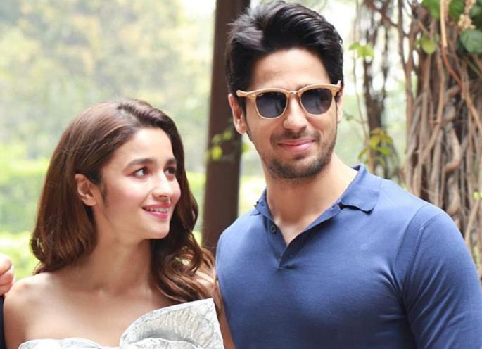 Alia Bhatt and Sidharth Malhotra's quote photo! | आलिया भट्ट आणि सिद्धार्थ मल्होत्राचा क्युटेस्ट फोटो! Alia Bhatt and Sidharth Malhotra's quote photo! | आलिया भट्ट आणि सिद्धार्थ मल्होत्राचा क्युटेस्ट फोटो!