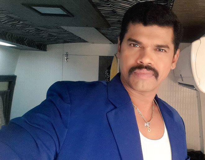 Therefore, Siddharth Jadhav says, "It is as important as you are | म्हणून सिध्दार्थ जाधव म्हणतोय,तुमच्या दिसण्यापेक्षा तुमचं असणंच महत्वाचं Therefore, Siddharth Jadhav says, "It is as important as you are | म्हणून सिध्दार्थ जाधव म्हणतोय,तुमच्या दिसण्यापेक्षा तुमचं असणंच महत्वाचं