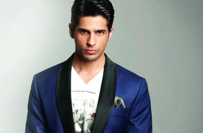 Look out for Siddharth Malhotra's 'A Gentleman' | 'ए जेंटलमॅन'मधला सिद्धार्थ मल्होत्राचा लूक आऊट