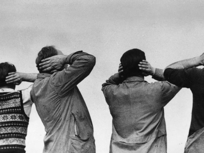 Brother need a little silence ... | ​थोडा सन्नाट चाहिए भाई...