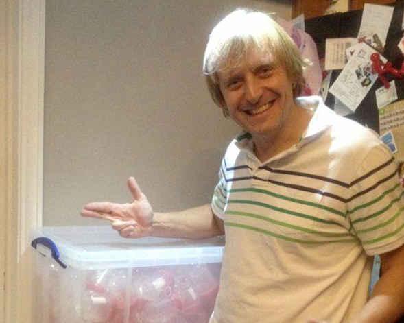 Claim of being the father of 800 children | 800 मुलांचा बाप असल्याचा दावा