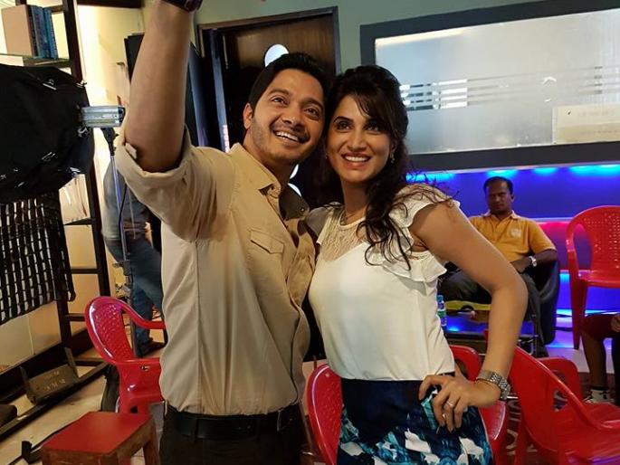 Smita and Shreyas together | स्मिता आणि श्रेयस एकत्र Smita and Shreyas together | स्मिता आणि श्रेयस एकत्र