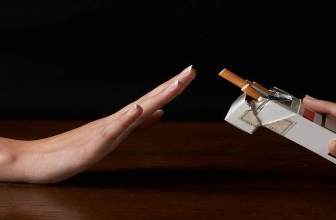 'Tobacco' is more dangerous than Charas-Ganj | चरस-गांजापेक्षा ‘तंबाखू’ अधिक घातक 'Tobacco' is more dangerous than Charas-Ganj | चरस-गांजापेक्षा ‘तंबाखू’ अधिक घातक