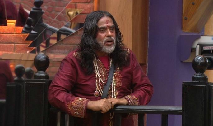 Bigg Boss: ... finally filed a complaint against Swami Om | बिग बॉस : ...अखेर स्वामी ओमविरुद्ध गुन्हा दाखल Bigg Boss: ... finally filed a complaint against Swami Om | बिग बॉस : ...अखेर स्वामी ओमविरुद्ध गुन्हा दाखल
