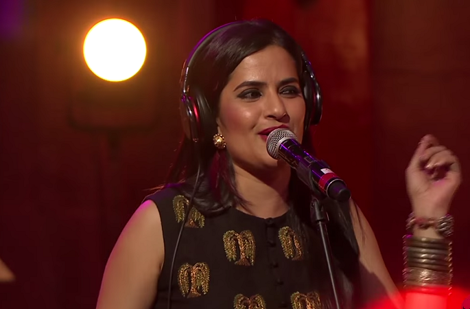 When Sona Mohapatra gets annoyed with 'IIT-B' | ​जब सोना मोहापात्रा को ‘आयआयटी-बी’पे गुस्सा आता हैं...