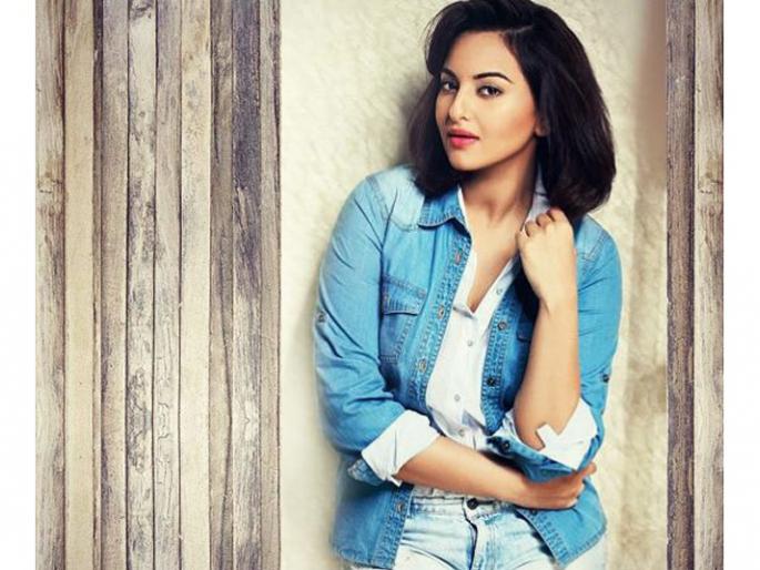 Sonakshi Sinha is doing Mumbai delusion? | सोनाक्षी सिन्हा का करतेय मुंबई भ्रमंती?