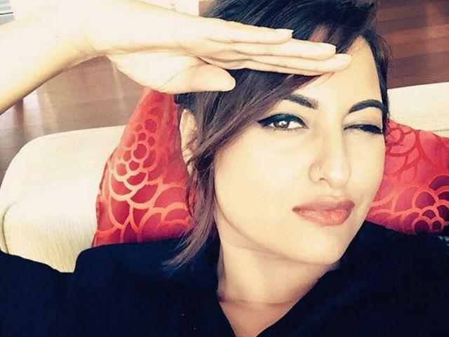 Sonakshi in Jolly LLB 2 ... | जॉली एलएलबी २मध्ये सोनाक्षी नाहीच... Sonakshi in Jolly LLB 2 ... | जॉली एलएलबी २मध्ये सोनाक्षी नाहीच...