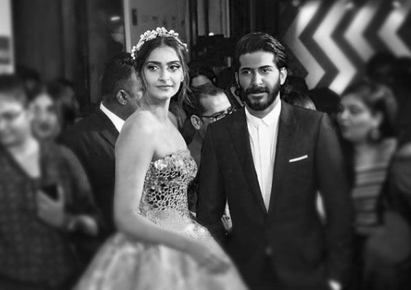 Harshavardhan Kapoor has given special gift to Soni Sonam Kapoor at the wedding | बहिण सोनम कपूरला लग्नात 'हे' खास गिफ्ट देणार हर्षवर्धन कपूर Harshavardhan Kapoor has given special gift to Soni Sonam Kapoor at the wedding | बहिण सोनम कपूरला लग्नात 'हे' खास गिफ्ट देणार हर्षवर्धन कपूर