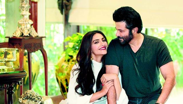 Anil says ... Sonam should do another impromptu | अनिल म्हणतोय..... सोनमने अजुन इंम्प्रुवमेंट करावी Anil says ... Sonam should do another impromptu | अनिल म्हणतोय..... सोनमने अजुन इंम्प्रुवमेंट करावी