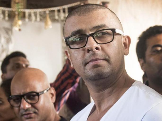 Tweets on Azaan: Sonu Nigam has given support to Facebook, 'they' cost dear! | tweets on Azaan : सोनू निगमला फेसबुक पाठींबा देणे, ‘त्या’ दोघांना पडले महाग! Tweets on Azaan: Sonu Nigam has given support to Facebook, 'they' cost dear! | tweets on Azaan : सोनू निगमला फेसबुक पाठींबा देणे, ‘त्या’ दोघांना पडले महाग!