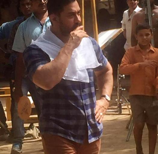 Aamir Khan on the sets of 'Dangal' | ‘दंगल’ च्या सेटवर आमीर खान Aamir Khan on the sets of 'Dangal' | ‘दंगल’ च्या सेटवर आमीर खान
