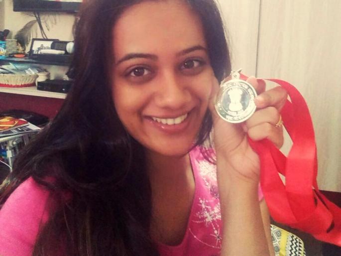 The first silver medallion of the spheres | स्पृहाचे पहिले रौप्य पदक The first silver medallion of the spheres | स्पृहाचे पहिले रौप्य पदक